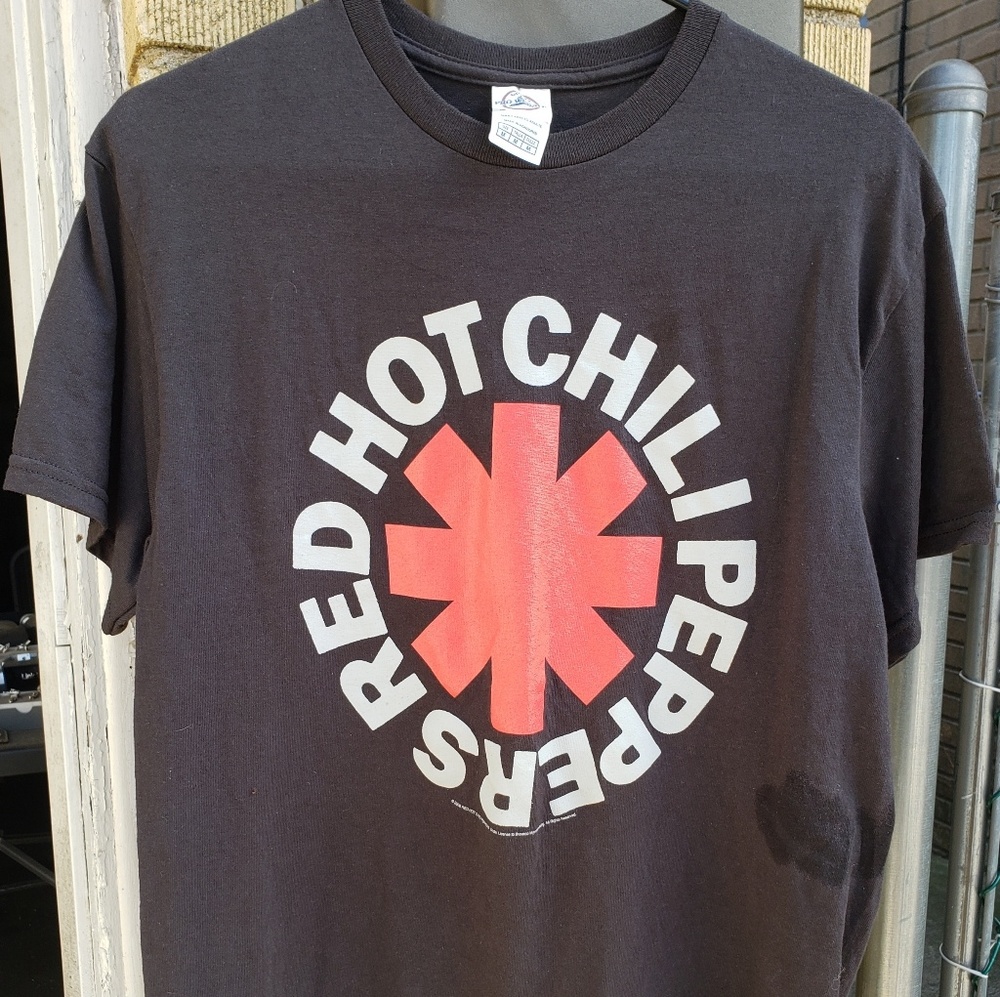 Red Hot Chili peppers concert tee